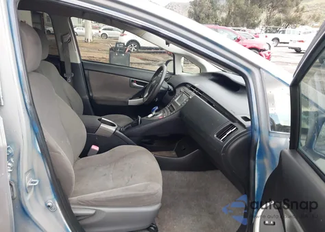 2013 Toyota Prius Three z USA, uszkodzony, nr VIN JTDKN3DU8D1625674